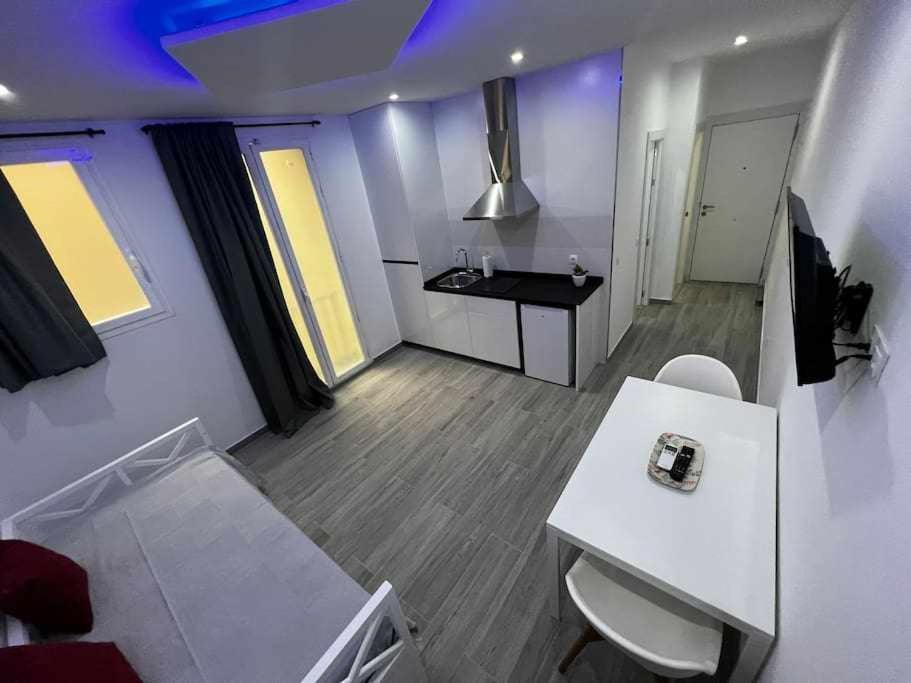 Acogedor Apartamento En Gran Via Madrid Exterior foto